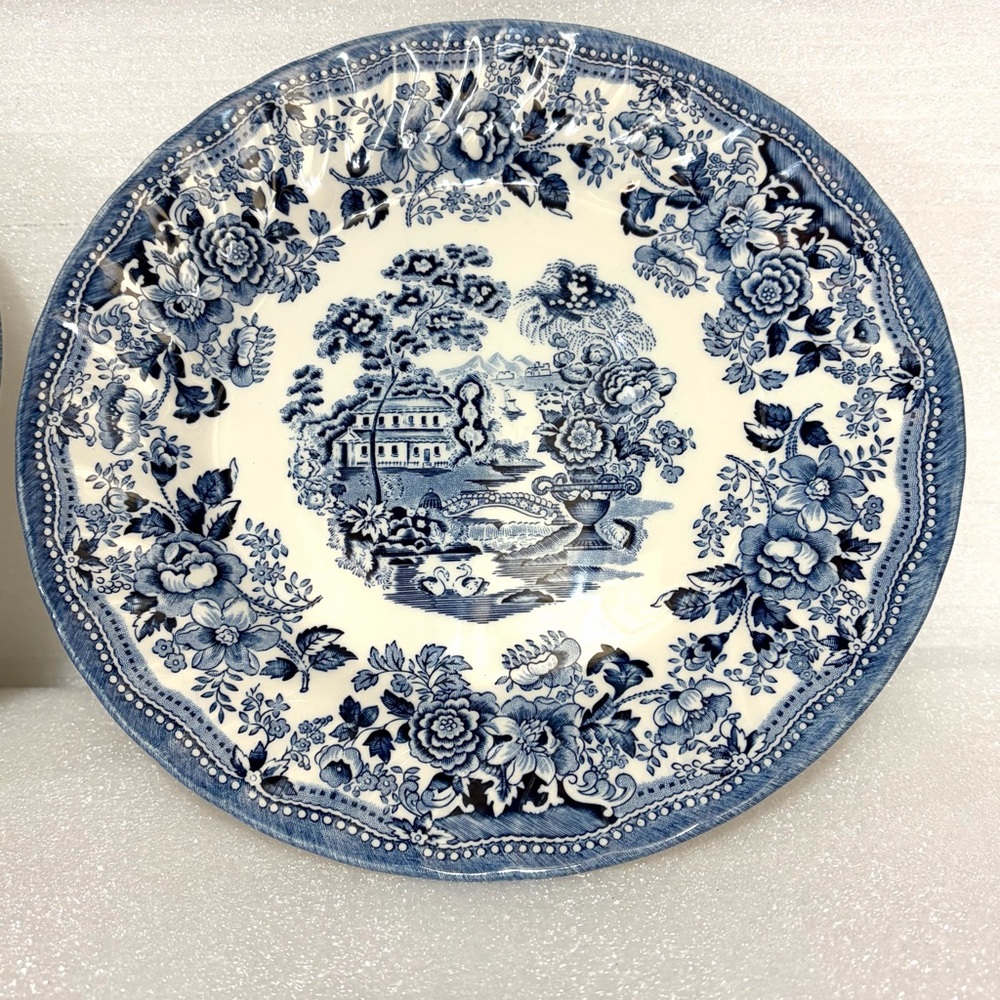 Churchill Tonquin Blue dinner plates. Set of 2 - Picture 2 of 3